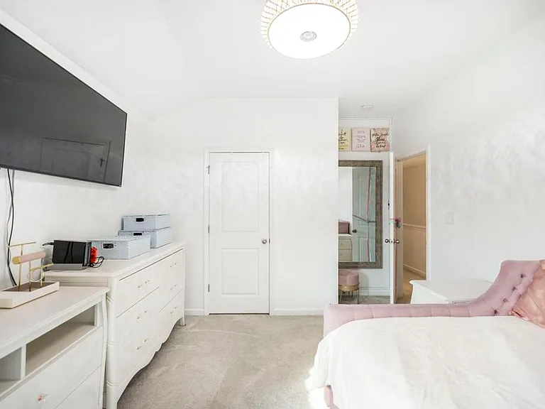 209 Adirondac Way — Photo 23