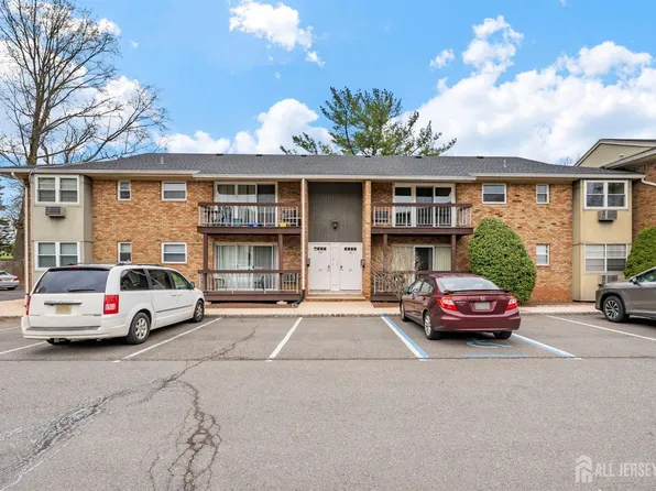 38 Deanna Dr APT 102, Hillsborough, NJ 08844