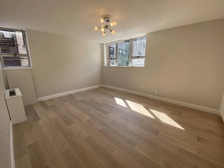 50 Park St #7 — Photo 6