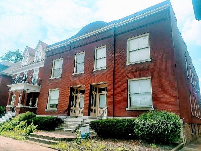 1st image of 3538 Magnolia Ave #1F