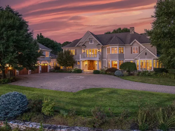 56 Dow Road, Hollis, NH 03049