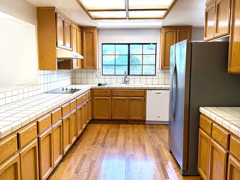 21677 McClellan Rd — Photo 9