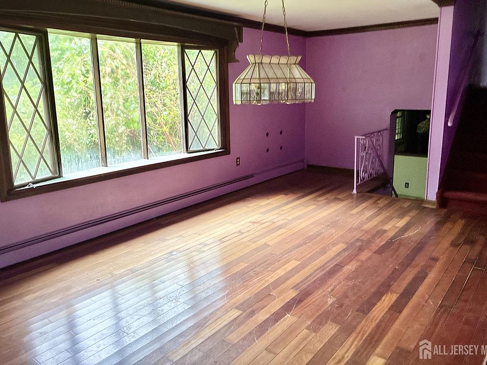 1st image of 143 Back Brook Rd