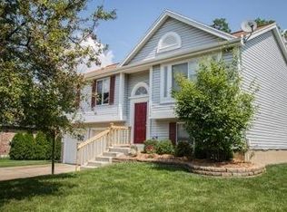 3056 Merrie Dr, Hebron, KY 41048