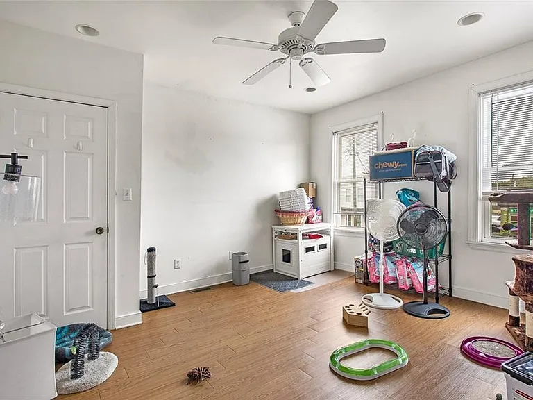 1617 W Cary St — Photo 13