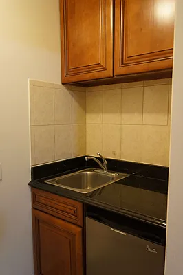 Rented by RSNY Realty | media 21