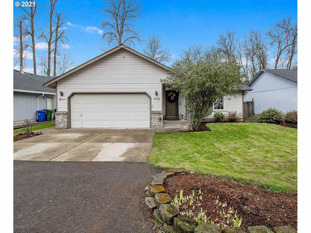 1762 Labona Dr photo 1