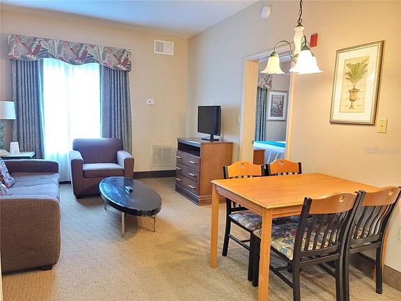 4th image of 8303 Palm Pkwy #322