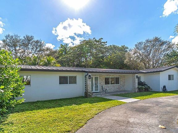 4th image of 6440 SW 129th Ter