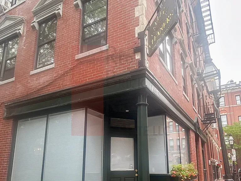15 Revere St #2B — Photo 8