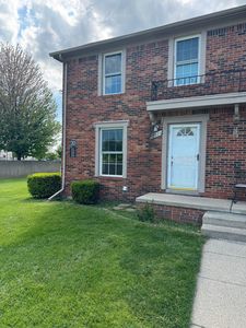 35221 Tall Oaks Dr, Sterling Heights, MI, 48312
