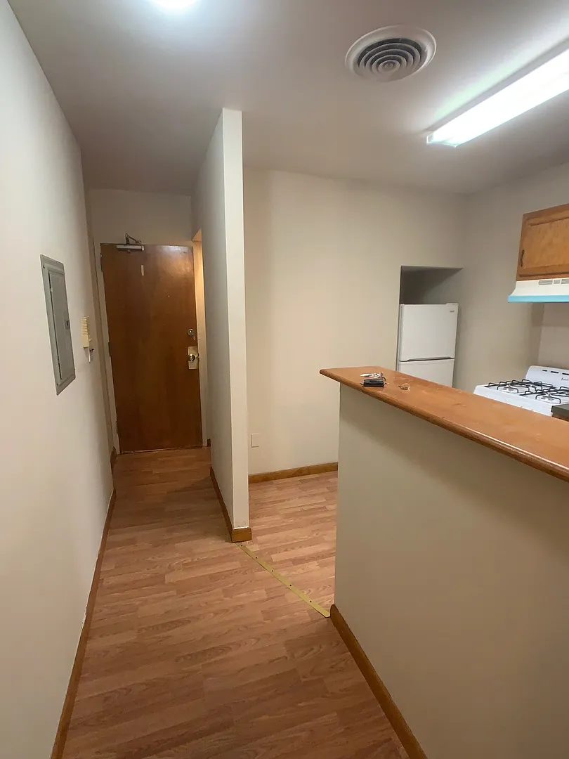 4028 Market St — Photo 2