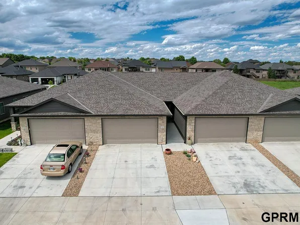 2806 Sheila Ln, Lincoln, NE 68516