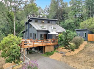 3020 Burnside Rd, Sebastopol, CA 95472