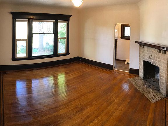 2nd image of 1527 18th Ave #1A
