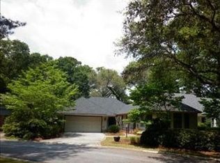 2 Cottenham Cir, Savannah, GA 31411