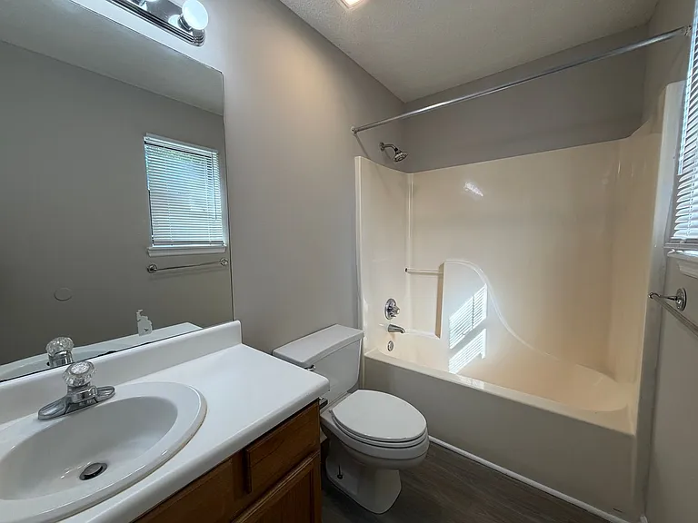 1010/1012 Echo Brook Trail & 1121/1123 Grayson Ln — Photo 8