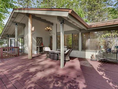 11594 Alta Sierra Dr, Grass Valley, CA, 95949