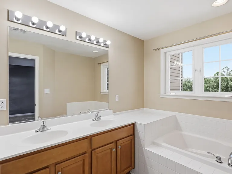 69 Carnegie Links Dr — Photo 25