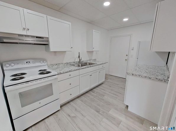1271 Boston Post Rd