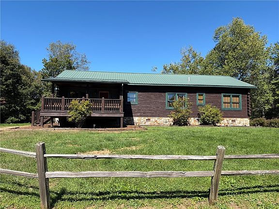 3rd image of 52 Hackett Gragg Road