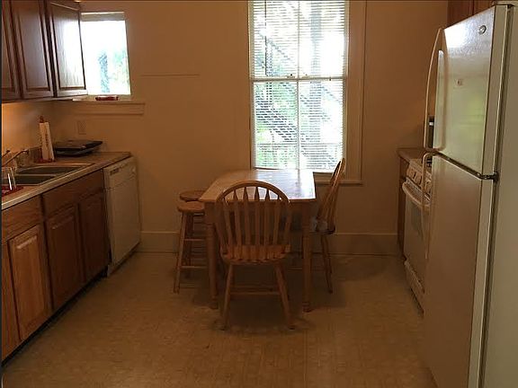 5th image of 112 Highland Pl #2