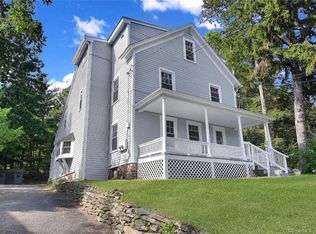 577 Hopmeadow St, Simsbury, CT 06070