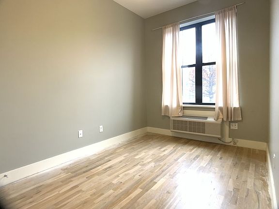 5th image of 195 Troutman St #2