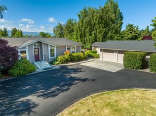 2192 Finn Hall Rd, Port Angeles, WA 98362