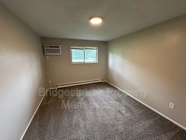 75 N Gebhart Church Rd #C — Photo 8