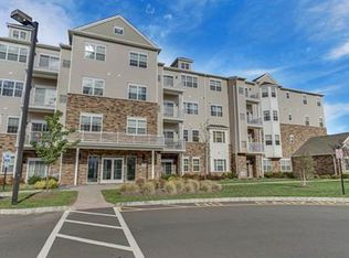 315 Pond Ln, Piscataway, NJ 08854