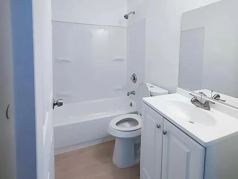 615 Yucca St #4 — Photo 4