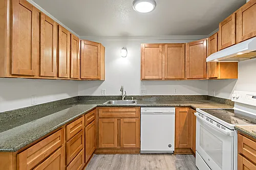 120 Rodeo Ave #3 Photo 1