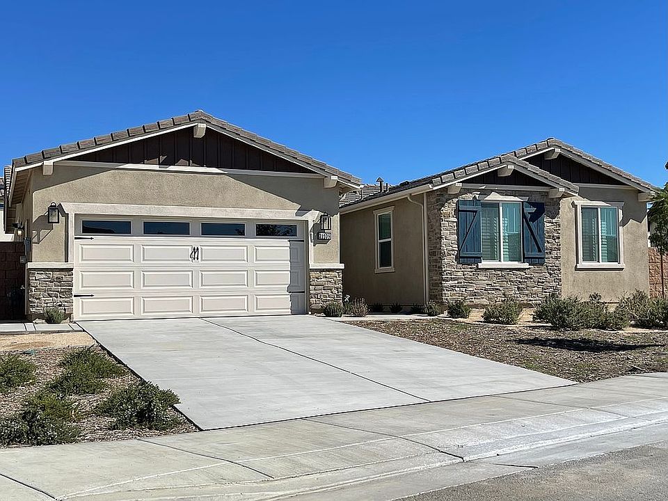 2nd image of 31108 Catania Cir