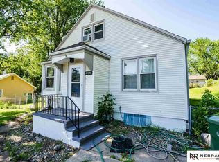 2520 Chandler Rd W, Bellevue, NE 68147