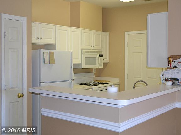 2nd image of 3501 Piney Woods Pl APT A203