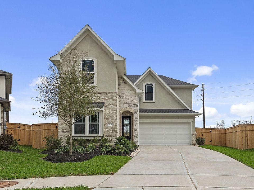1st image of 1102 Luna Dr