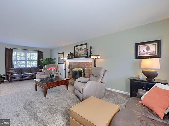5th image of 1 Carriage Ln
