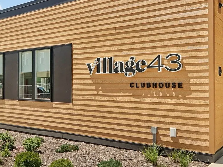 Village 43 — Photo 17