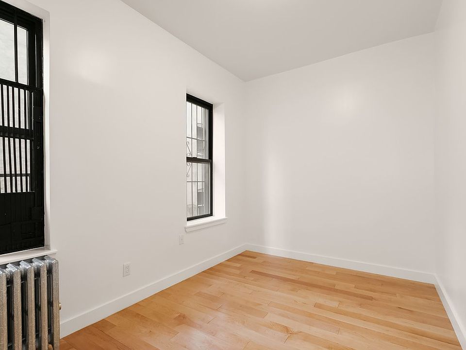 2nd image of 206 Rivington St APT 3D