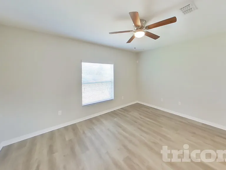 13814 Crater Cir — Photo 3