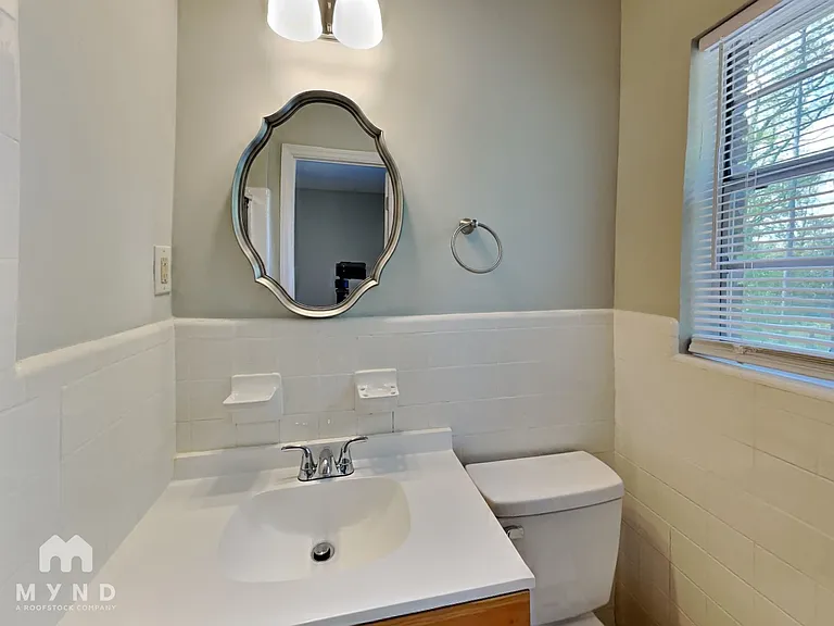1712 Sam Dr — Photo 8