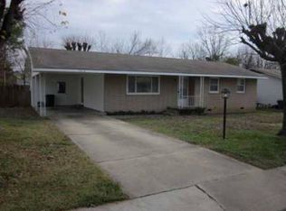 936 S Janelle Ave, Fayetteville, AR 72701