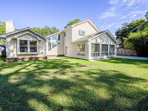 3rd image of 4321 Heart Pine Cir