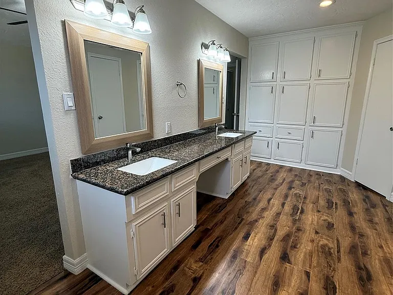 2716 Pine Cone Ln — Photo 15