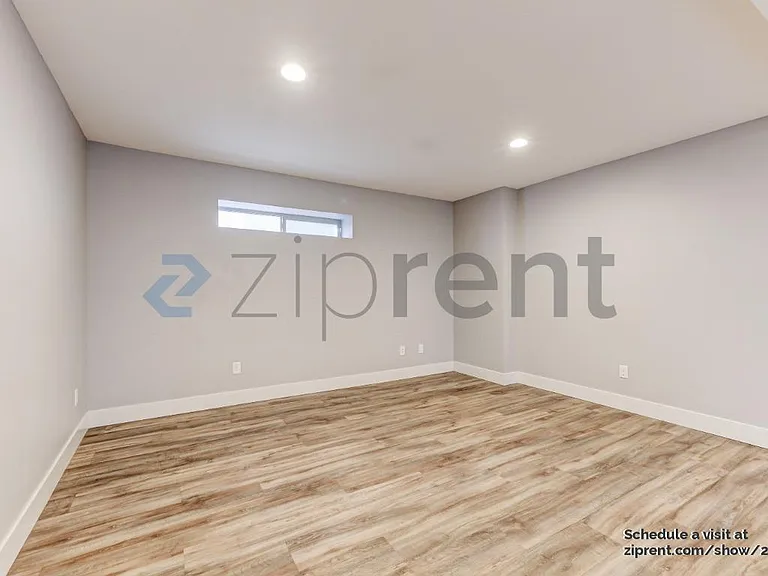 7924 SE Raymond St #B — Photo 6