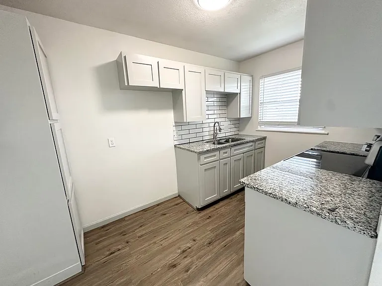 4707 Shadylane Dr #A-B — Photo 3