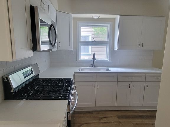 5th image of 5320 Kohout St