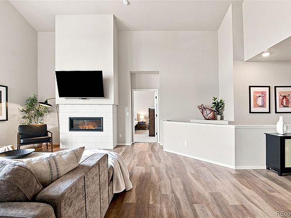 5th image of 2693 Vallecito Street