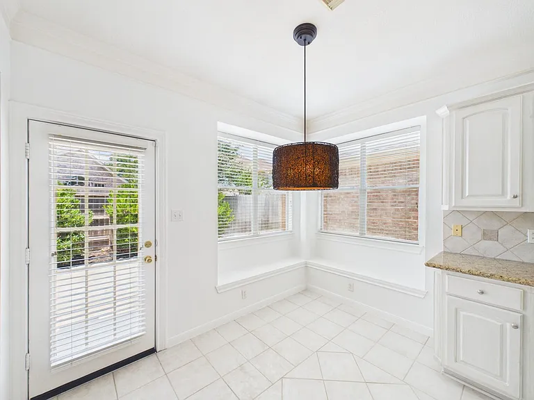 5407 Lake Place Dr — Photo 14
